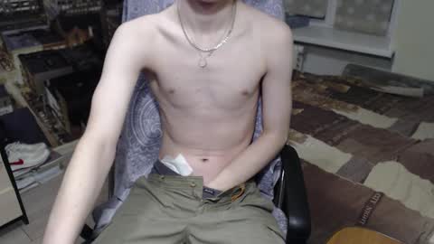 Snapshot of ghostfacefriends chatting on December 8, 3:56 pm Fedya online show from December 8, 3:56 pm