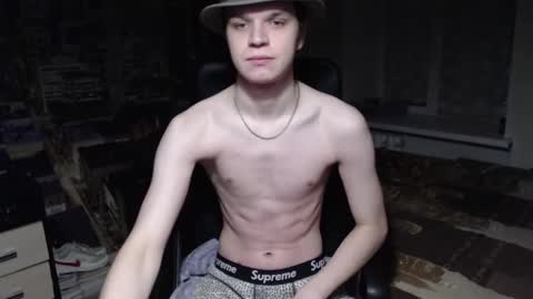 Snapshot of ghostfacefriends chatting on January 22, 12:16 am Fedya online show from January 22, 12:16 am