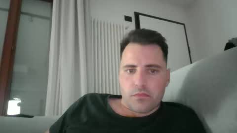 giacomo9669 online show from April 30, 6:04 pm