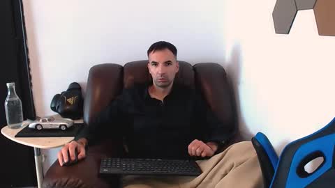 Gianni online show from October 10, 10:20 am