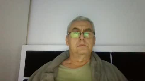 gigi1970 online show from November 11, 1:49 pm