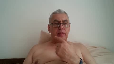 gigi1970 online show from May 2, 1:03 pm