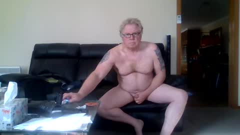 gimmmieoooo online show from July 18, 4:52 am