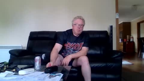 gimmmieoooo online show from November 13, 2:16 am