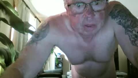 gimmmieoooo online show from December 20, 8:28 am