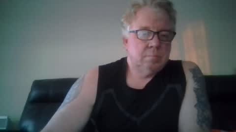 gimmmieoooo online show from July 7, 6:58 am