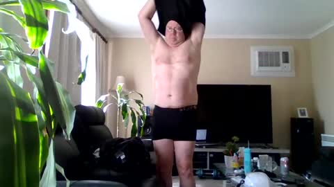 gimmmieoooo online show from February 20, 7:01 am