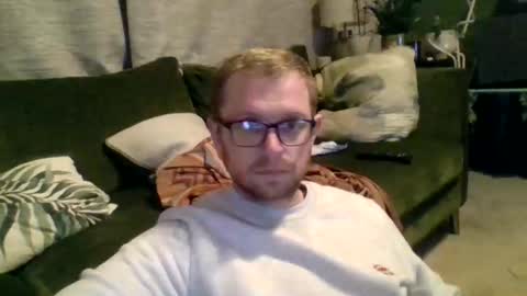 Snapshot of ginwood chatting on February 5, 7:31 pm ginwood online show from February 5, 7:31 pm