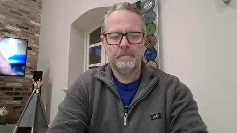 girlsandbikes online show from December 27, 4:22 pm