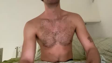 girlswanthis online show from April 16, 2:17 pm