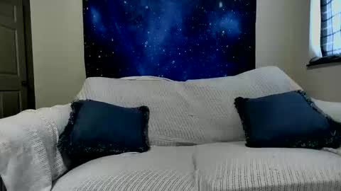 Girth online show from September 28, 10:08 pm