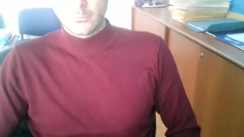 giuseppevai1 online show from December 22, 10:23 am