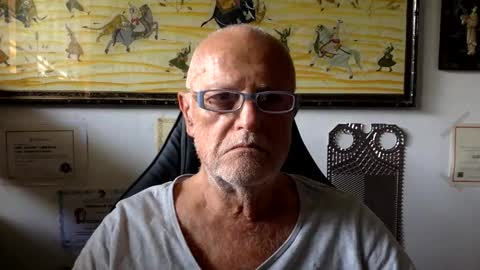 giutomma930394 online show from May 31, 3:55 pm