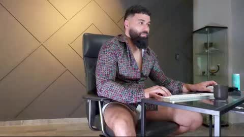 Snapshot of glennmasters chatting on February 11, 11:44 pm Matthew .. for short call me Matt online show from February 11, 11:44 pm