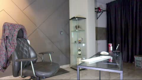 Snapshot of glennmasters chatting on January 17, 2:08 am Matthew .. for short call me Matt online show from January 17, 2:08 am