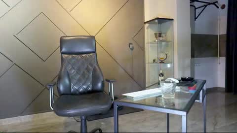 Snapshot of glennmasters chatting on February 23, 10:31 pm Matthew .. for short call me Matt online show from February 23, 10:31 pm