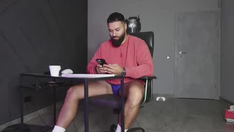 Matthew .. for short call me Matt online show from October 31, 10:57 pm