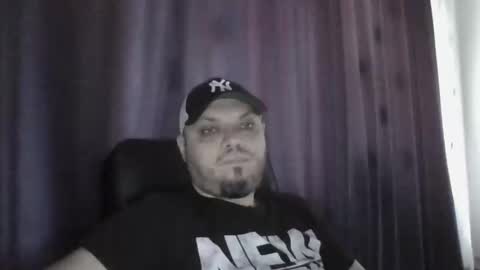 Your boy online show from May 14, 7:39 am