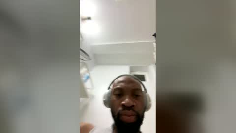 gmoney36932220 online show from March 23, 7:03 am