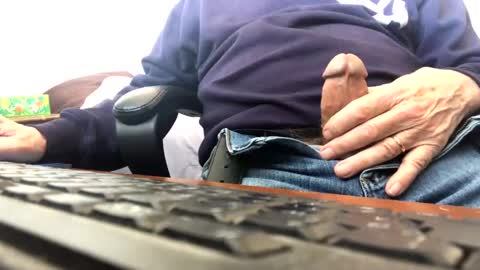 Snapshot of gngnxxx chatting on February 26, 6:42 pm gngnxxx online show from February 26, 6:42 pm