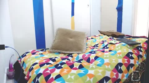 Jin - A Sub Yaoi Femboy online show from September 22, 8:41 pm