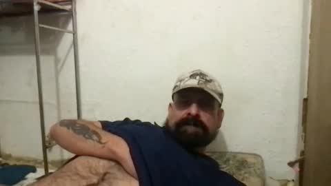 Snapshot of goldmenjustme chatting on February 20, 8:25 pm Madmaxsanantonio online show from February 20, 8:25 pm