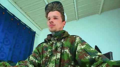 Snapshot of goldy_loyal99 chatting on September 15, 8:48 am Goldy Loyal93 online show from September 15, 8:48 am