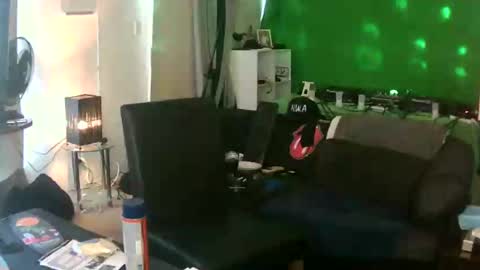 Snapshot of goldyguy011 chatting on February 20, 7:12 am goldyguy011 online show from February 20, 7:12 am