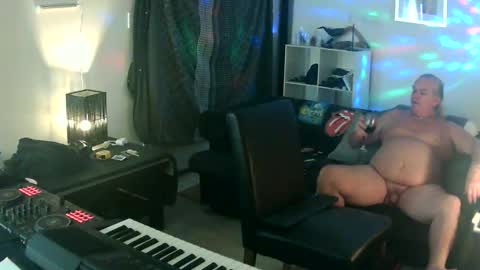 Snapshot of goldyguy011 chatting on October 14, 6:26 pm goldyguy011 online show from October 14, 6:26 pm