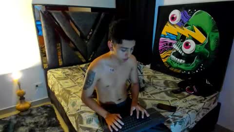 Gomez online show from November 5, 12:23 am