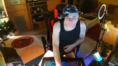 google5001 online show from March 2, 3:50 am