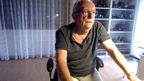 grandpach online show from October 11, 11:47 am