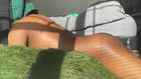 greenbunny28 online show from January 12, 6:01 pm