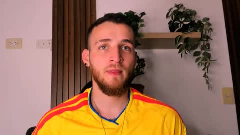 Juan online show from November 20, 1:27 am