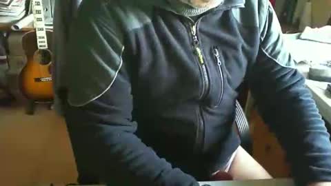 greyhounddog online show from January 11, 11:02 am