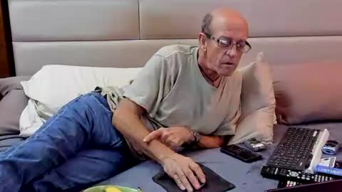 Grey.  If viewing your cam I am more likely to stay if you show your face. online show from February 19, 12:35 am