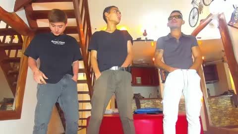 GRIVALS. THOMAS AND DAMIAND online show from February 20, 5:07 pm