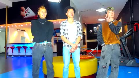 GRIVALS. THOMAS AND DAMIAND online show from January 4, 6:19 pm