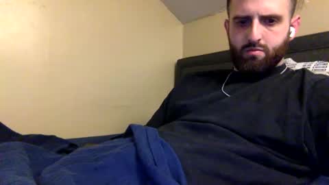 Snapshot of grobs123 chatting on February 13, 1:19 am grobs123 online show from February 13, 1:19 am