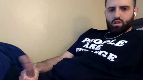 Snapshot of grobs123 chatting on February 18, 3:10 pm grobs123 online show from February 18, 3:10 pm