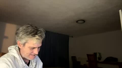 guardiannif_ online show from February 8, 10:40 pm