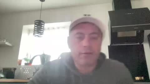 guil0 online show from January 10, 1:15 pm