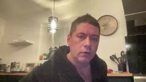 guil0 online show from January 18, 10:06 am