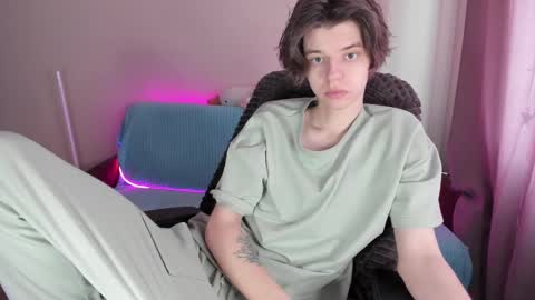 guy_liam1 online show from February 26, 8:15 am