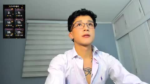 Snapshot of guy_veryhot1 chatting on October 2, 2:48 am onlyfans    kevin garcia s online show from October 2, 2:48 am