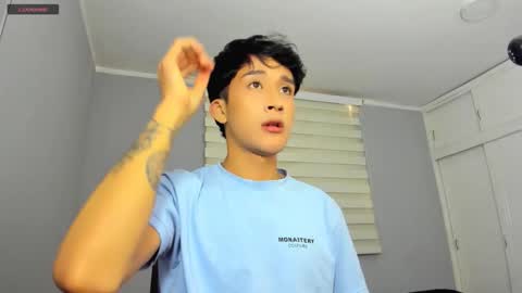 Snapshot of guy_veryhot1 chatting on October 20, 11:25 am onlyfans    kevin garcia s online show from October 20, 11:25 am