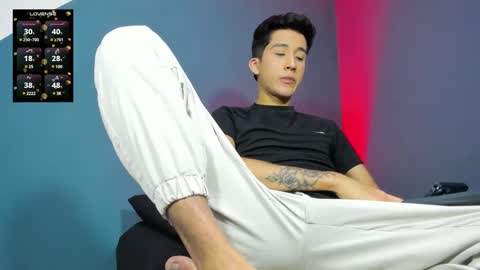 Snapshot of guy_veryhot1 chatting on December 11, 3:04 am onlyfans    kevin garcia s online show from December 11, 3:04 am