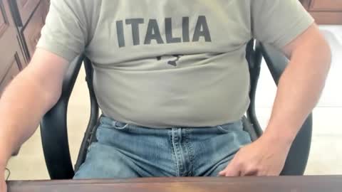 Guy online show from November 7, 4:21 pm