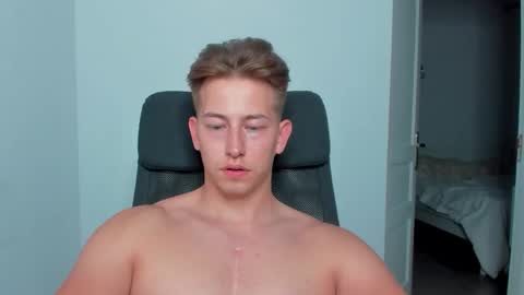 Snapshot of gym_alpha chatting on October 2, 10:58 pm Oliver online show from October 2, 10:58 pm