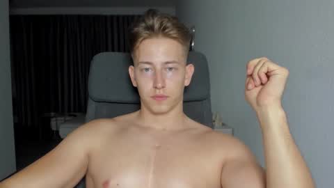 Snapshot of gym_alpha chatting on October 16, 9:01 pm Oliver online show from October 16, 9:01 pm